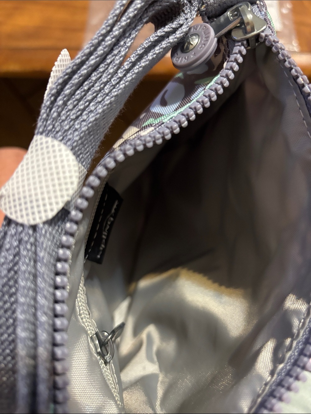 Kipling crossbody purse - Picture 4 of 6